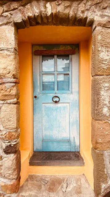 House in the heart of the village, with sea view. - Image 1