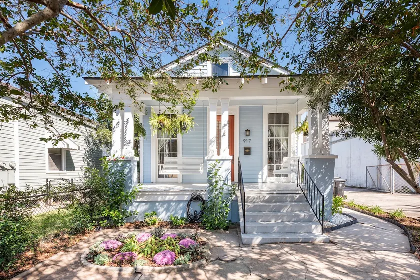 Idyllic Uptown Bungalow - Image 1