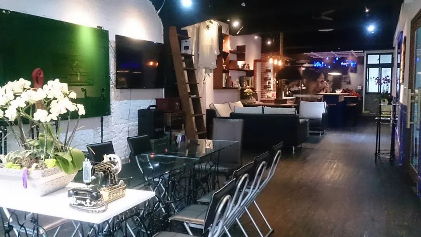 Dihua Street Art & Fashion Space, Kitchen, Bathroom (5 people) 90 sqm Art & Fashion suite - Image 1