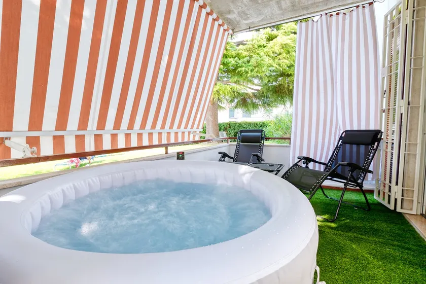 Wolf House - Peschiera Holiday (Privater Jacuzzi) - Image 1