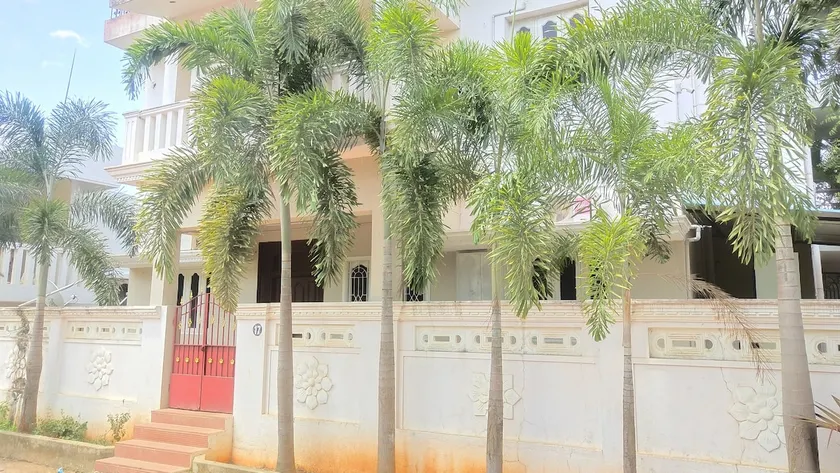 Villa Dreamsville, First Floor - Image 1