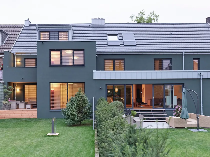 Top floor loft with 1 bedroom / 42 sqm - Image 1