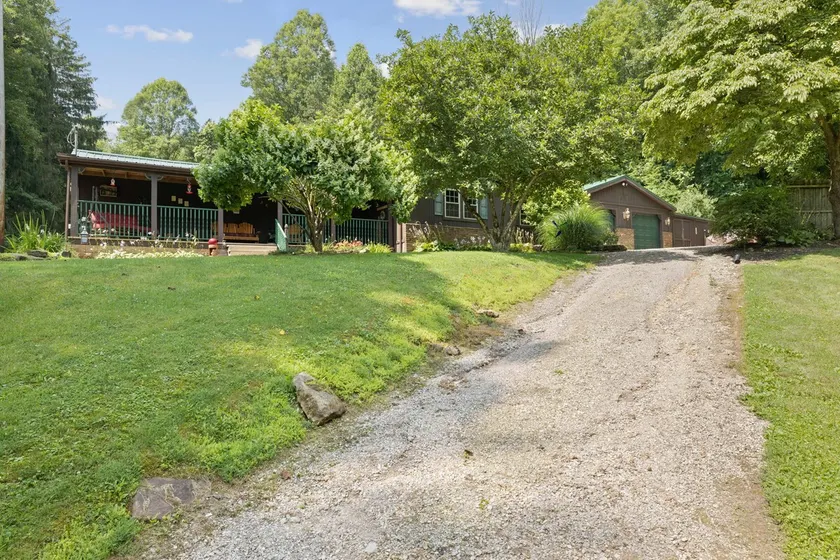 3 bed 2 bath w Hot Tub/Fire Pit in Hocking Hills! - Image 1