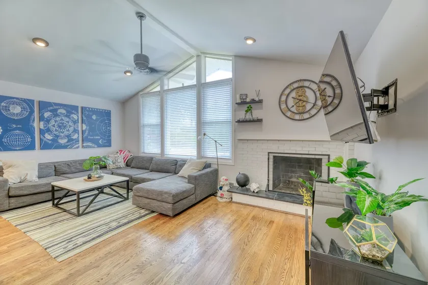 Modern DC Bungalow | 4BR + 2 Free Parking Spots - Image 1