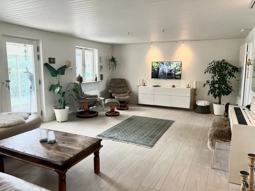 Beautiful home, close to the beach, shopping and Copenhagen. - Image 1