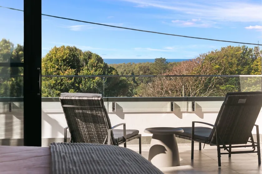 Grandview Villa Kingscliff - Oceanview Tri-level Villa by uHoliday - Image 1