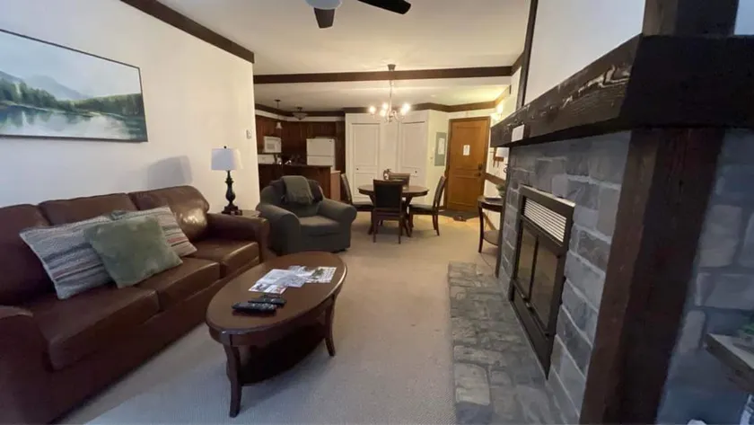 Best ski-in/ ski-out with A/C and fireplace! - Image 1