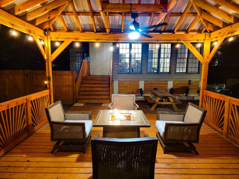 The Eastover Estate - 4BR w/ Custom Gazebo - Image 1
