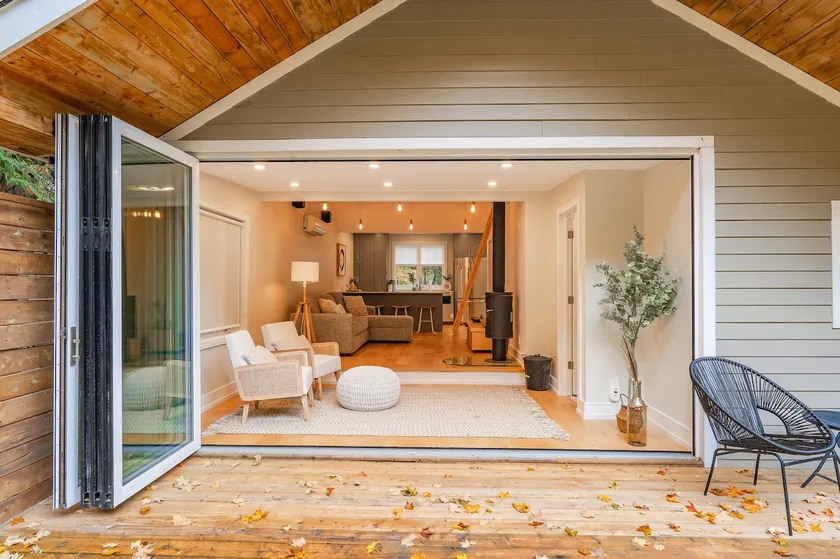 Hockley Riverside Cottage • Loft & Bunkie - Image 1