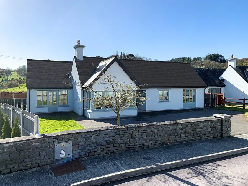 4 bedroom Holiday Home In Union Hall, West Cork - Image 1