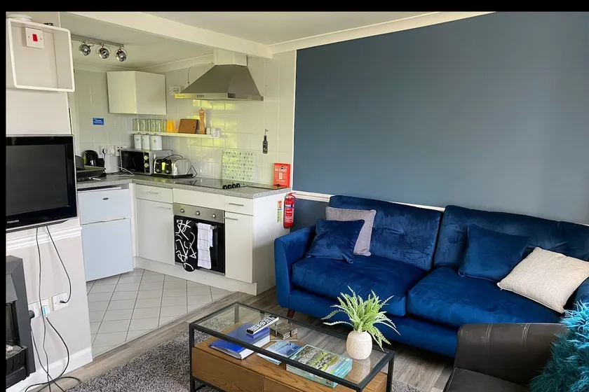 Refurbished 4bed Devon holiday home w sea view - Image 1