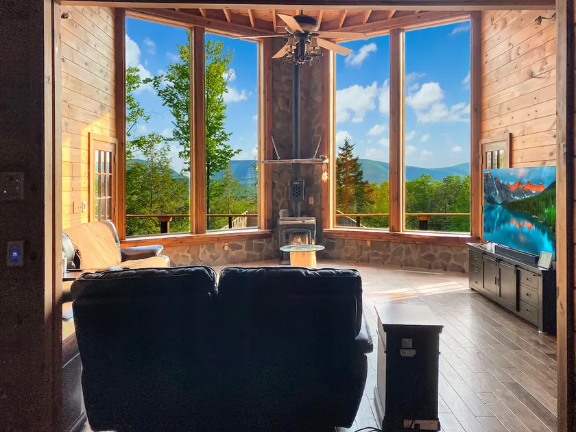 Bright, Spacious Hunter/Catskills Mountain Getaway - Image 1