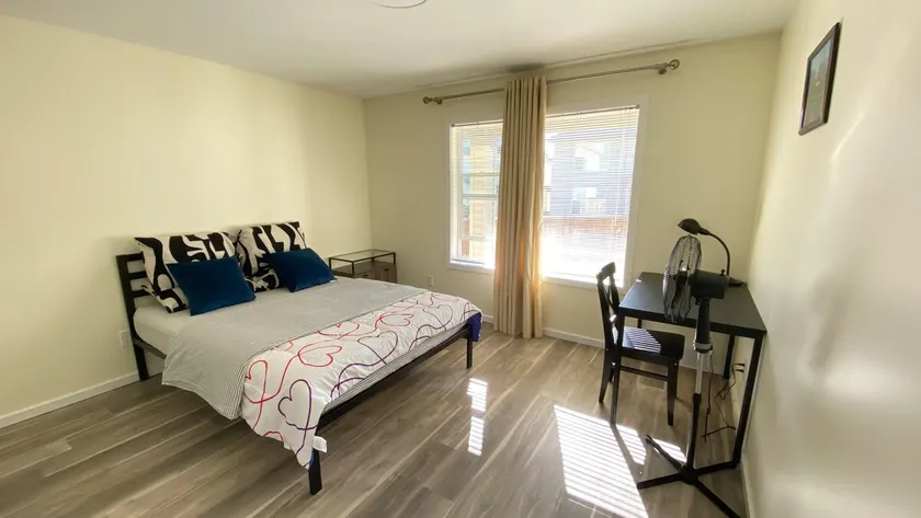 Entire Spacious Sunny Walkout Basement 2-Bedroom - Image 1