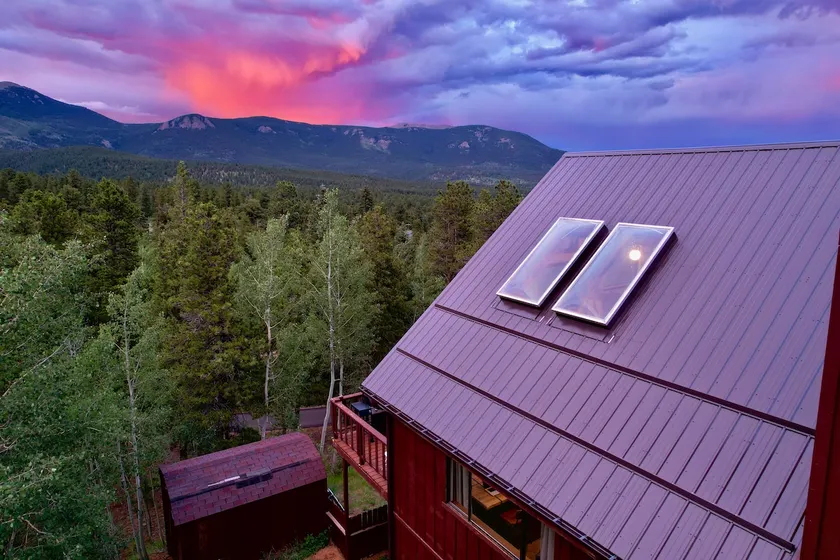 Window of the Rockies! - Image 1