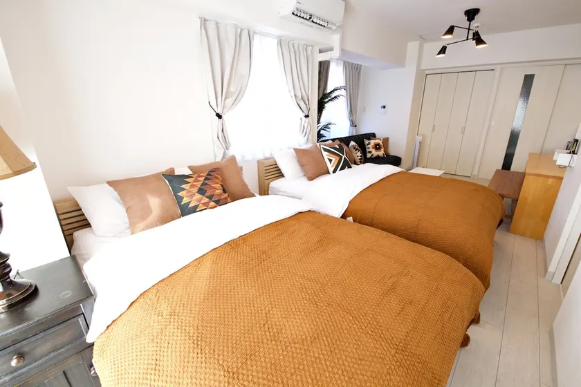 10 min walk to Naha Kokusaidori * Top floor + single room * Up to 6 people * WiFi * MK333 - Image 1