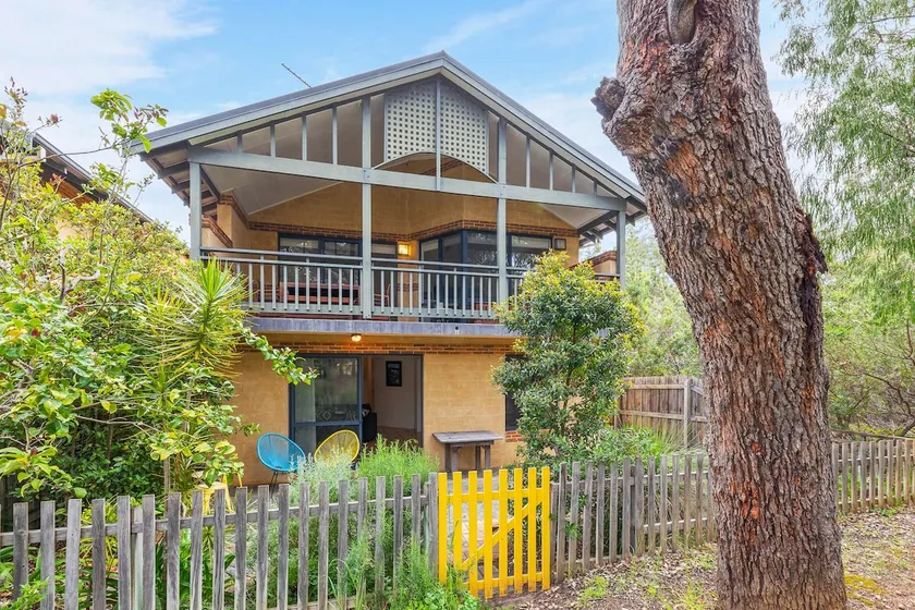 Kangaroo Views By the Sea *Pet Friendly* with A/C - Image 1