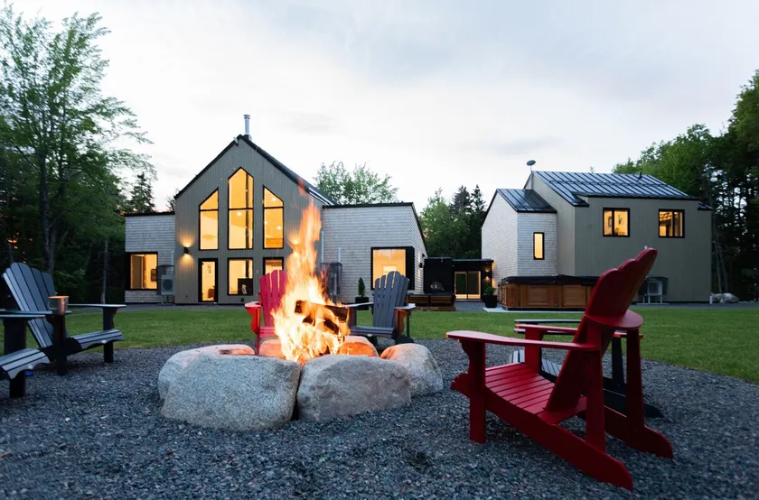 Modern Chalet nestled in Wentworth Valley. - Image 1