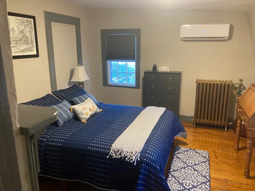 #4, Historic 1 BDRM, Newburgh, Beacon, West Point - Image 1