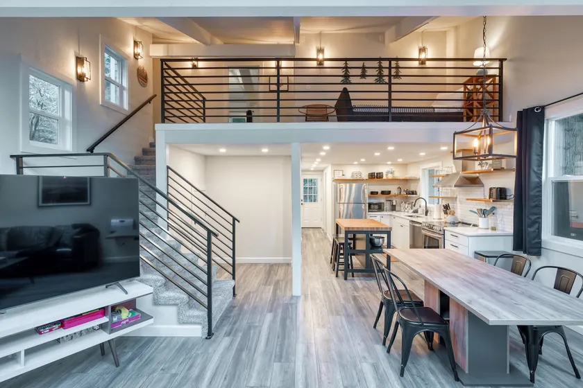 The Modern Base Camp ~ Luxurious Mt Hood Cottage - Image 1