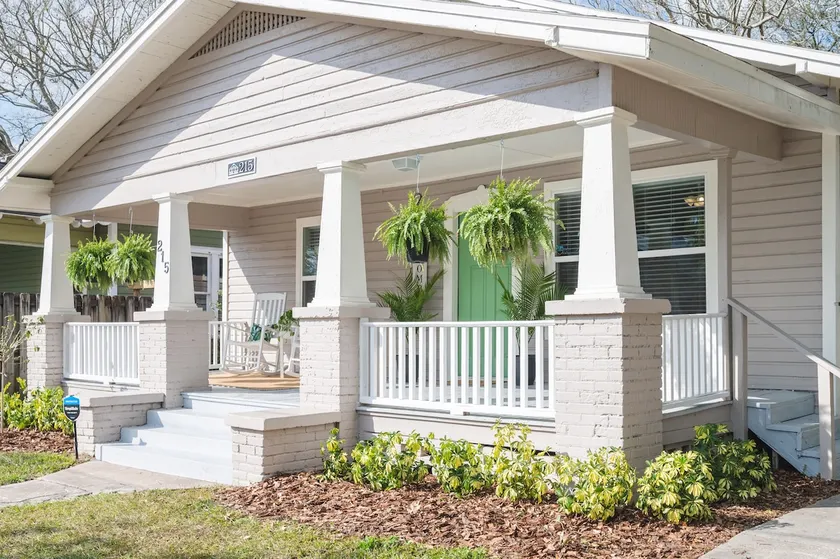3/2 Downtown Family - Pet Friendly - Fenced Home - Image 1