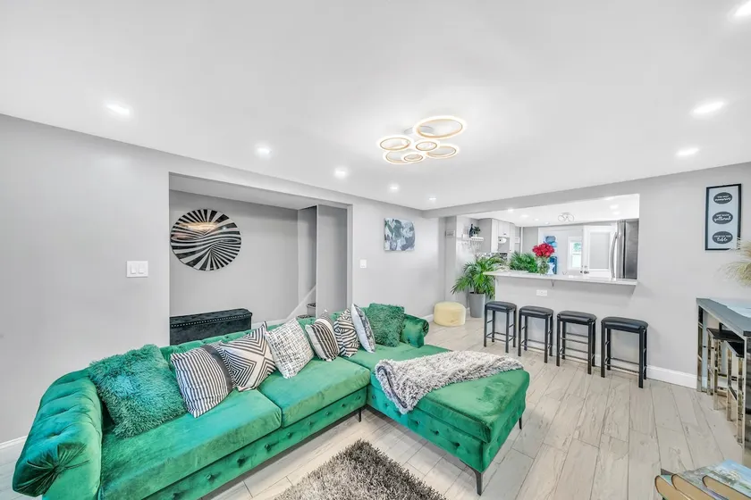 3 Bedroom Duplex in Bed Stuy …5 min from the metro - Image 1