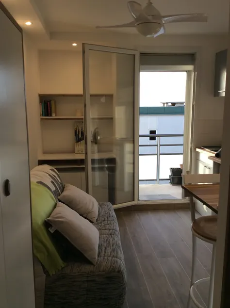 Studio with balcony facing west, 300 m from the sea - Image 1