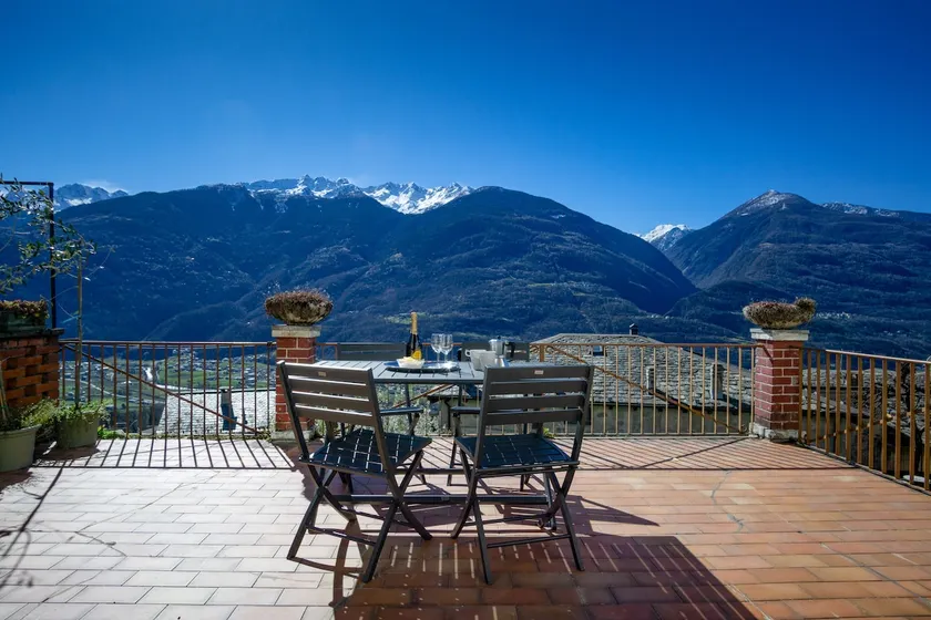 Panoramic Italian Alps Apartment Agape (Sondrio) - Image 1