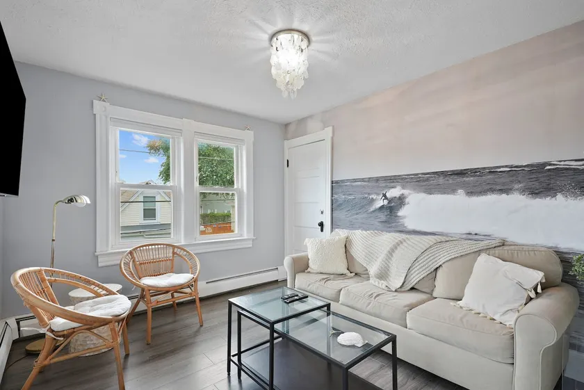 The Surf Shack- adorable 2 BR walk to waterfront - Image 1