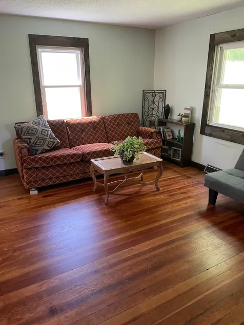 Peaceful, rustic 2-bedroom cottage in the country - Image 1