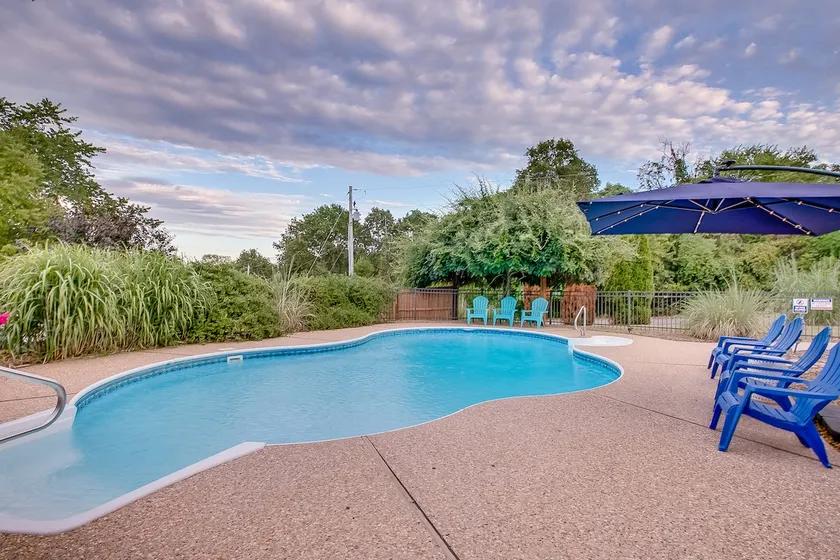 Private Pool & Hot Tub Near Trails & Lakes - Image 1