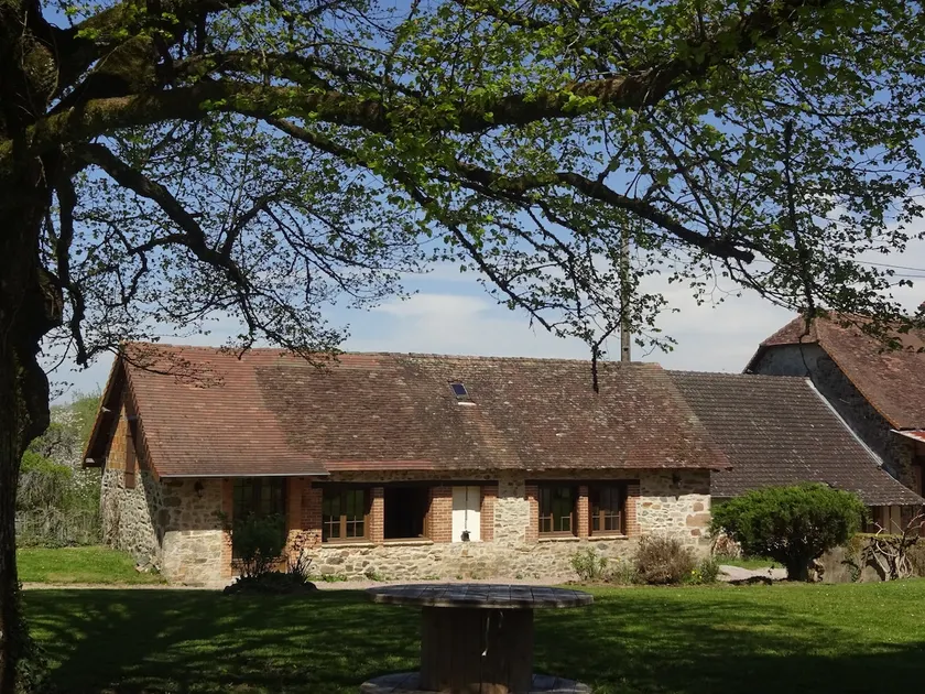 Country house in Limousin - Image 1
