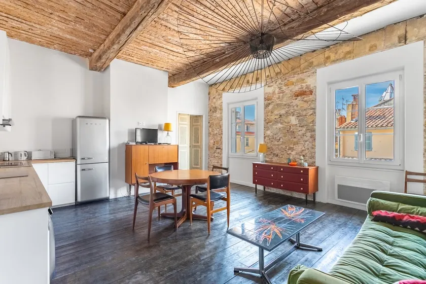 T3 Vintage-Comfort and charm in the heart of Toulon - Image 1