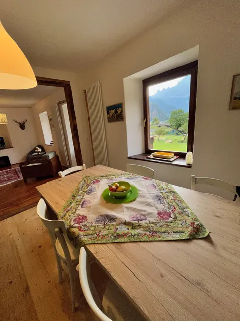 charming house with view of the Dolomites a few km from Cortina - Image 1