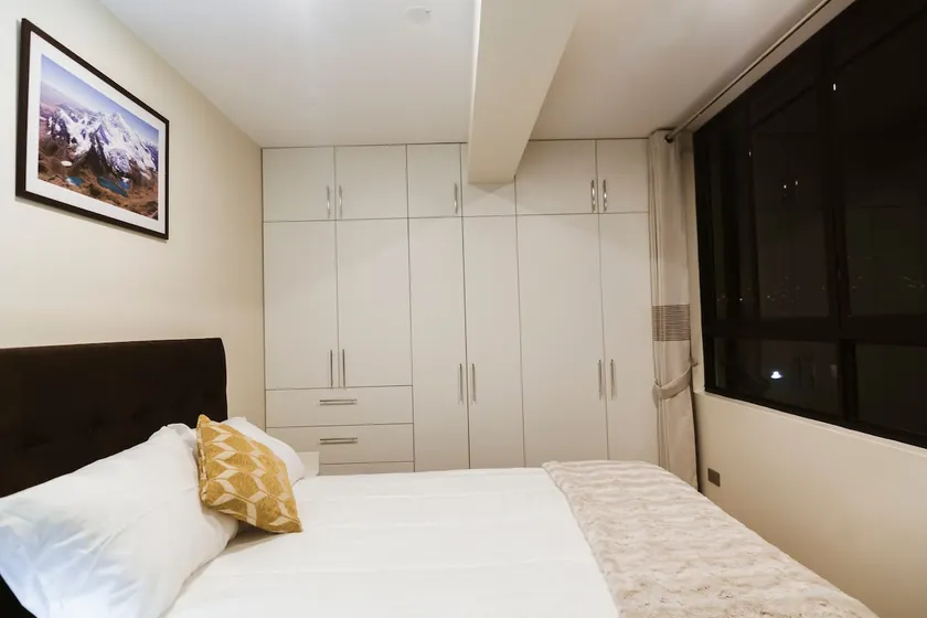 Executive apartment in a quiet area with garage and wifi - Image 1