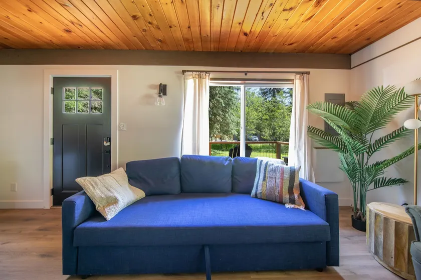 R & R Chalet at Mt. Rainier - Image 1