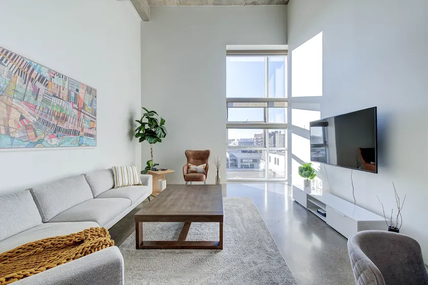 The Modele - Downtown - 3BD/2BA - UG Parking - Image 1