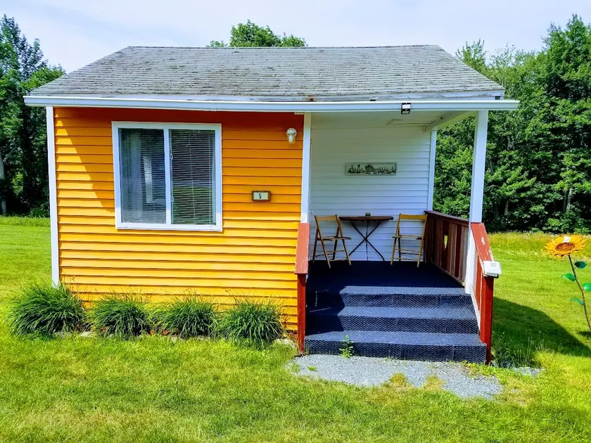 The Orange Cottage @Twin Hills Cottages - Image 1