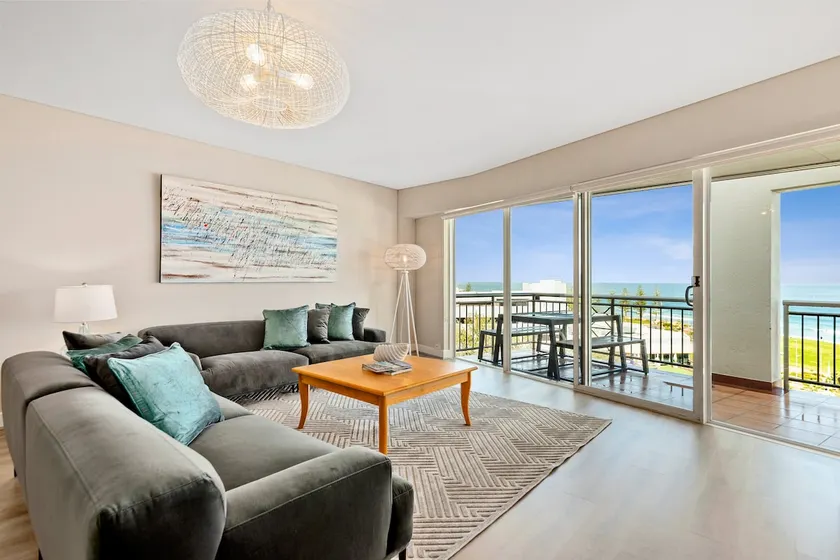 Apartment M503 - panoramic ocean views for miles! - Image 1