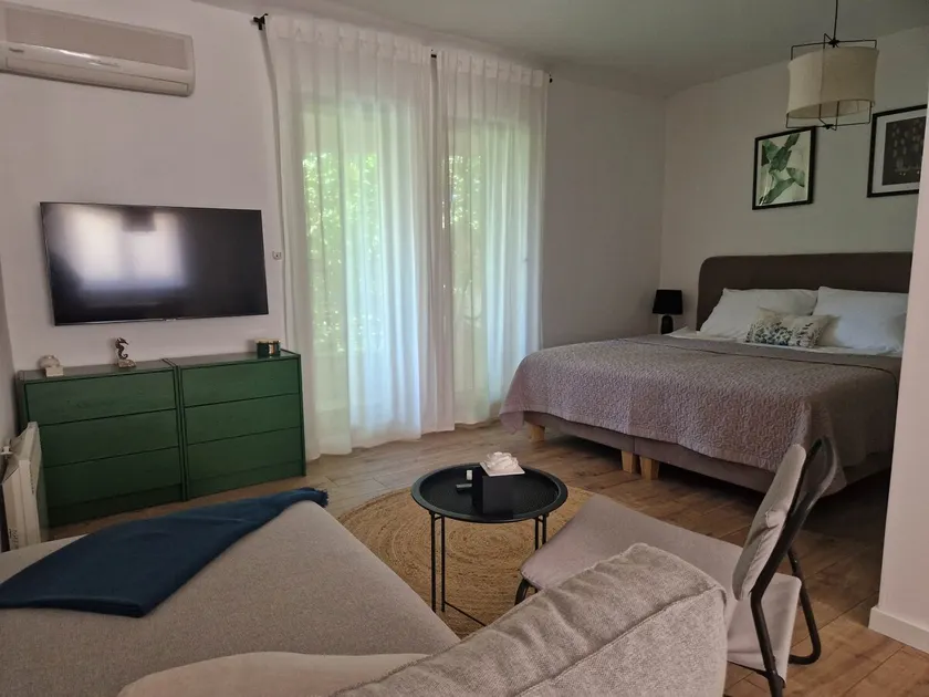 Mystica - charming studio apartment on the beach - Image 1