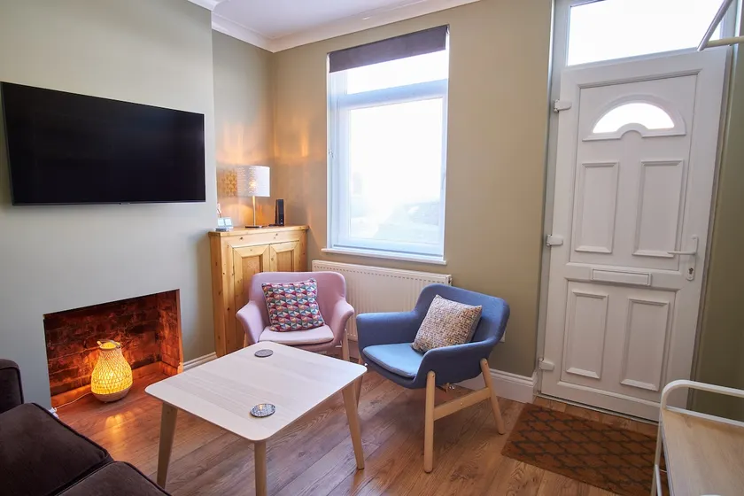 NEW 2BD Victorian Terraced House Loughborough - Image 1