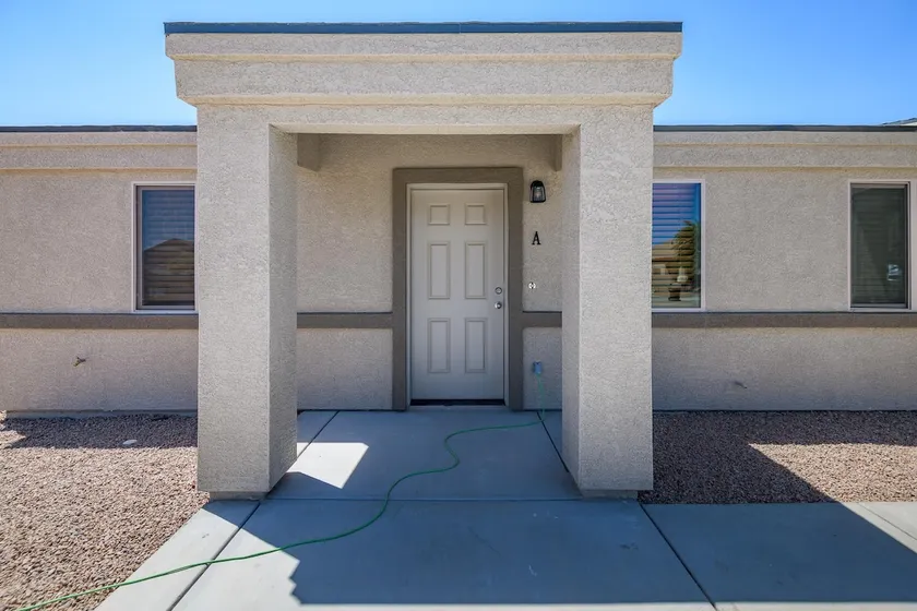 Brand New One Bed One Bath Home-Centrally Located - Image 1