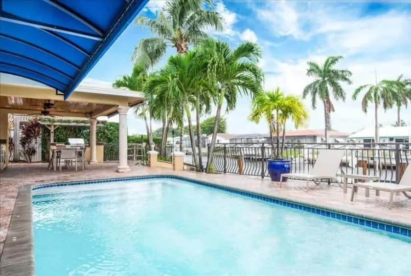 Palm Villa: New Remodel / Waterfront / Salt Water Pool! - Image 1