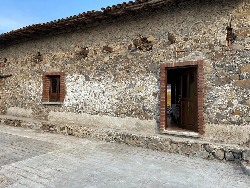Stay near the climbing area, ”LAS PEÑAS” - Image 1