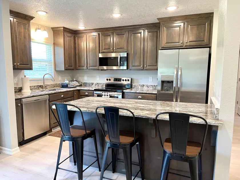”Suite 16” remodeled 3 bedroom w/ large backyard! - Image 1