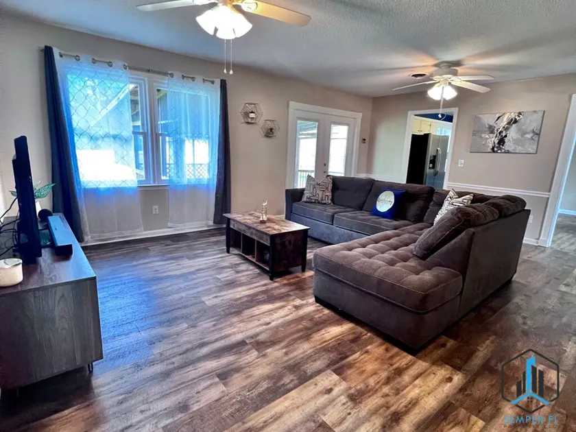 3 BD, 2 BA Home 3 min to MCAS / 11 Miles to Beach - Image 1