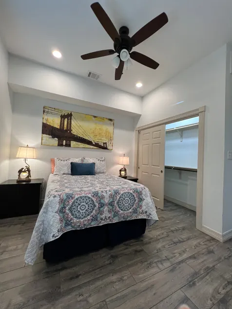 *Townhome style 3BR/Valley Ranch!*IAH 15 MIN* - Image 1