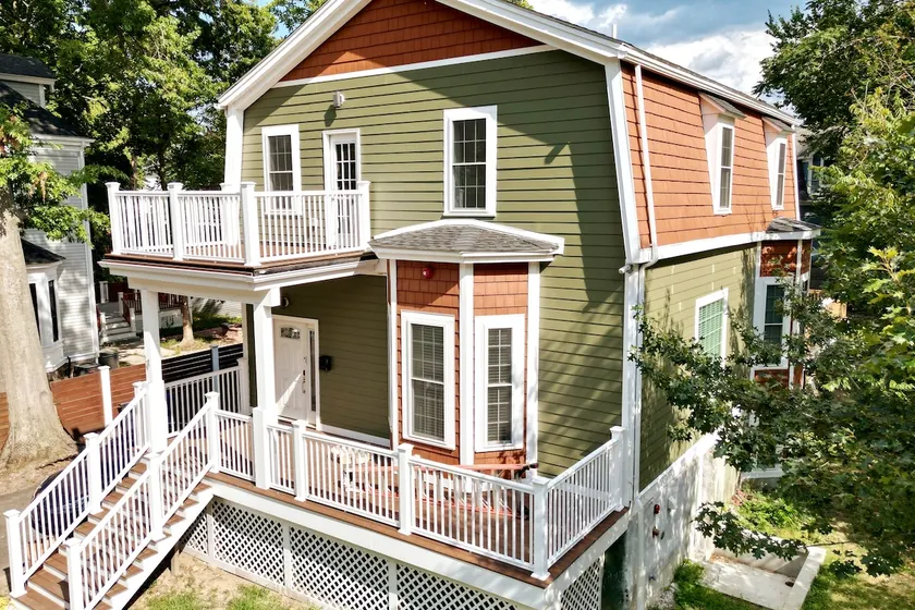 Upscale Unit 1 at Perrin Place - Image 1