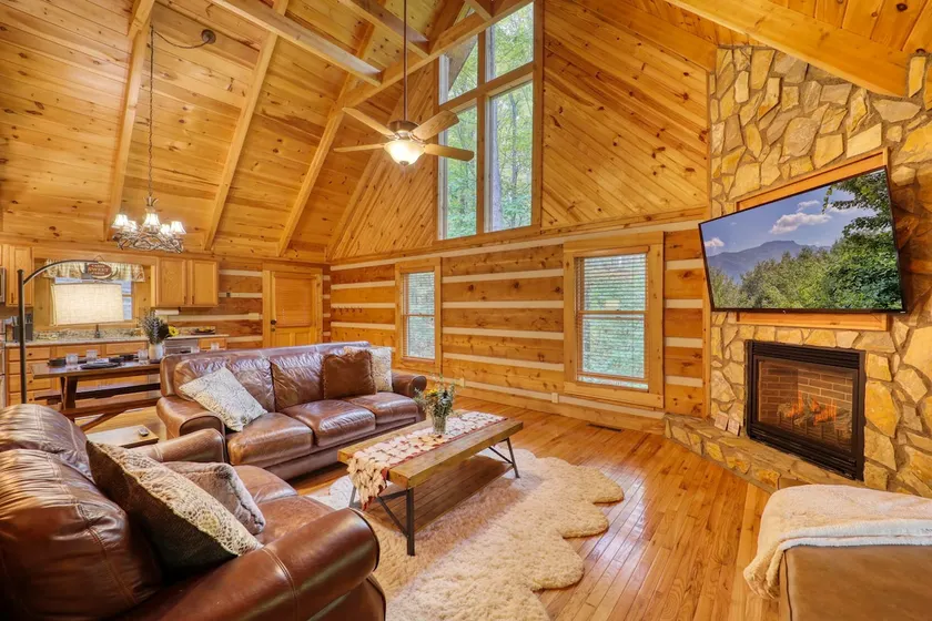 Cabin-Hike Linville & GrFthr Mountain, Ski Sugar. - Image 1