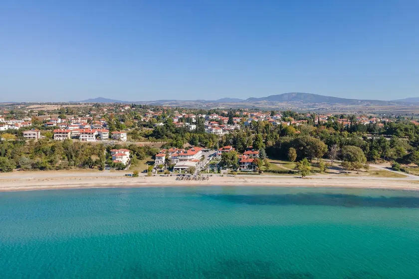 Beach Front Vintage Villa Kalliktratis - Image 1