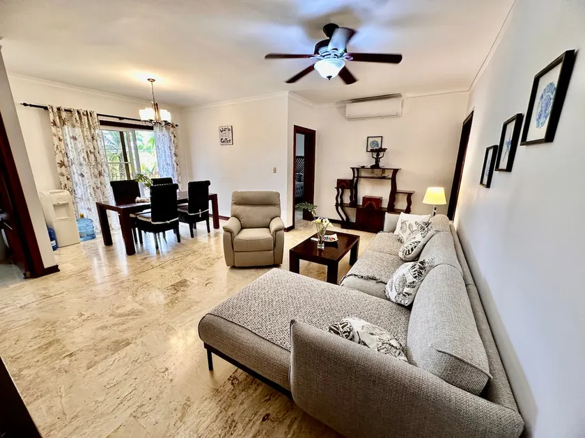 Spacious apartment - large pool - private beach - Image 1